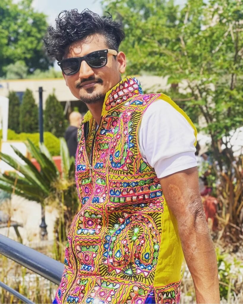 Chandresh Prajapati (Love)